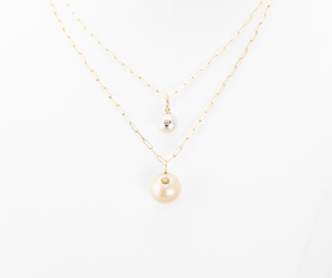 Charming Shark | Single Pearl Necklace Black